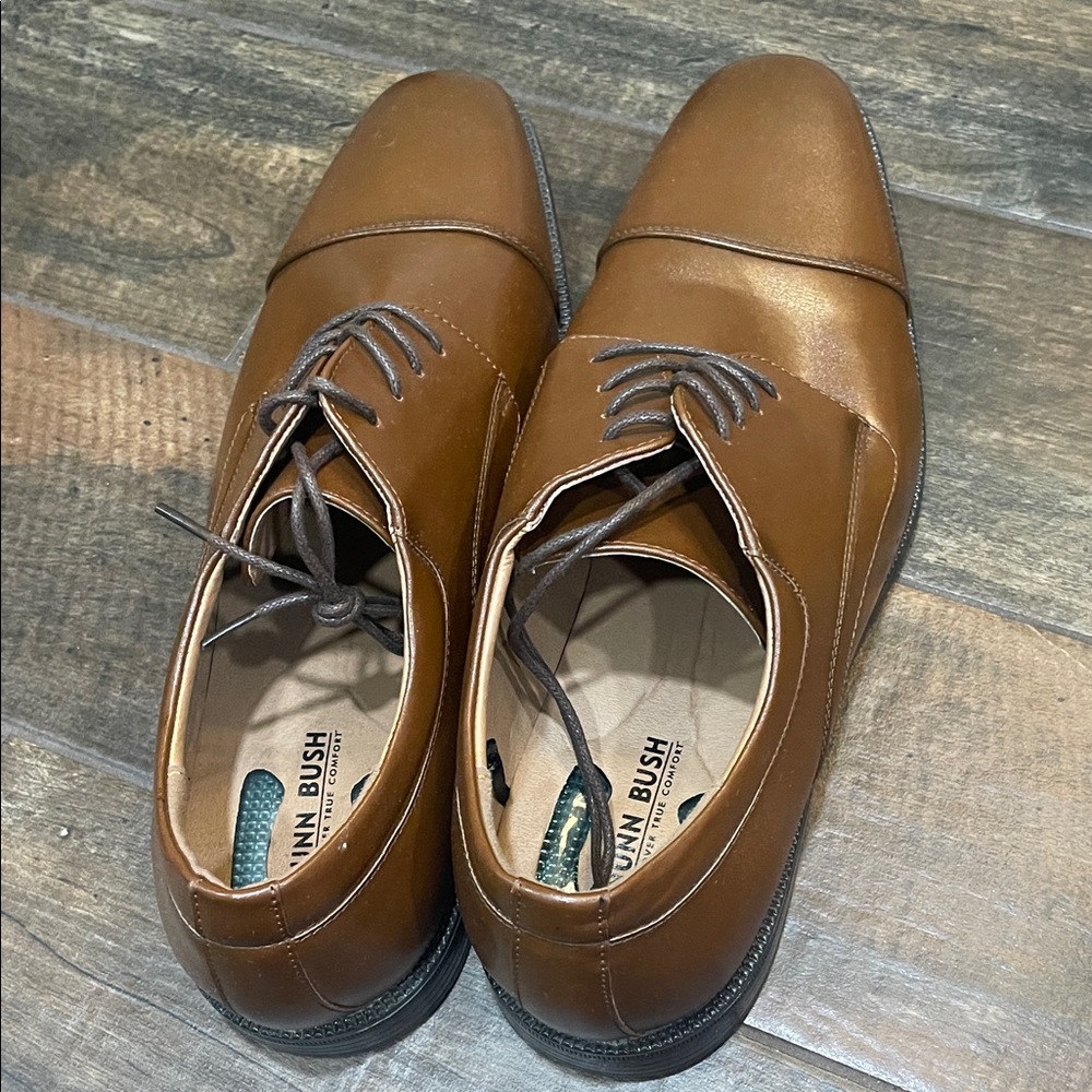 Nunn Bush Men's Tan Leather Derbys